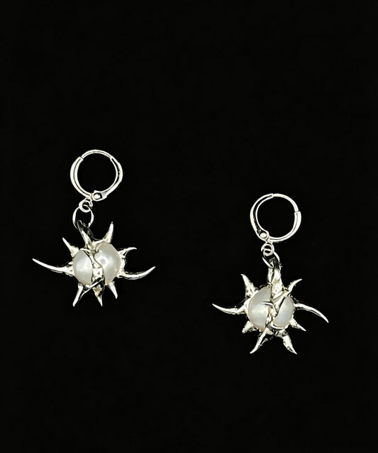 D18 Earrings