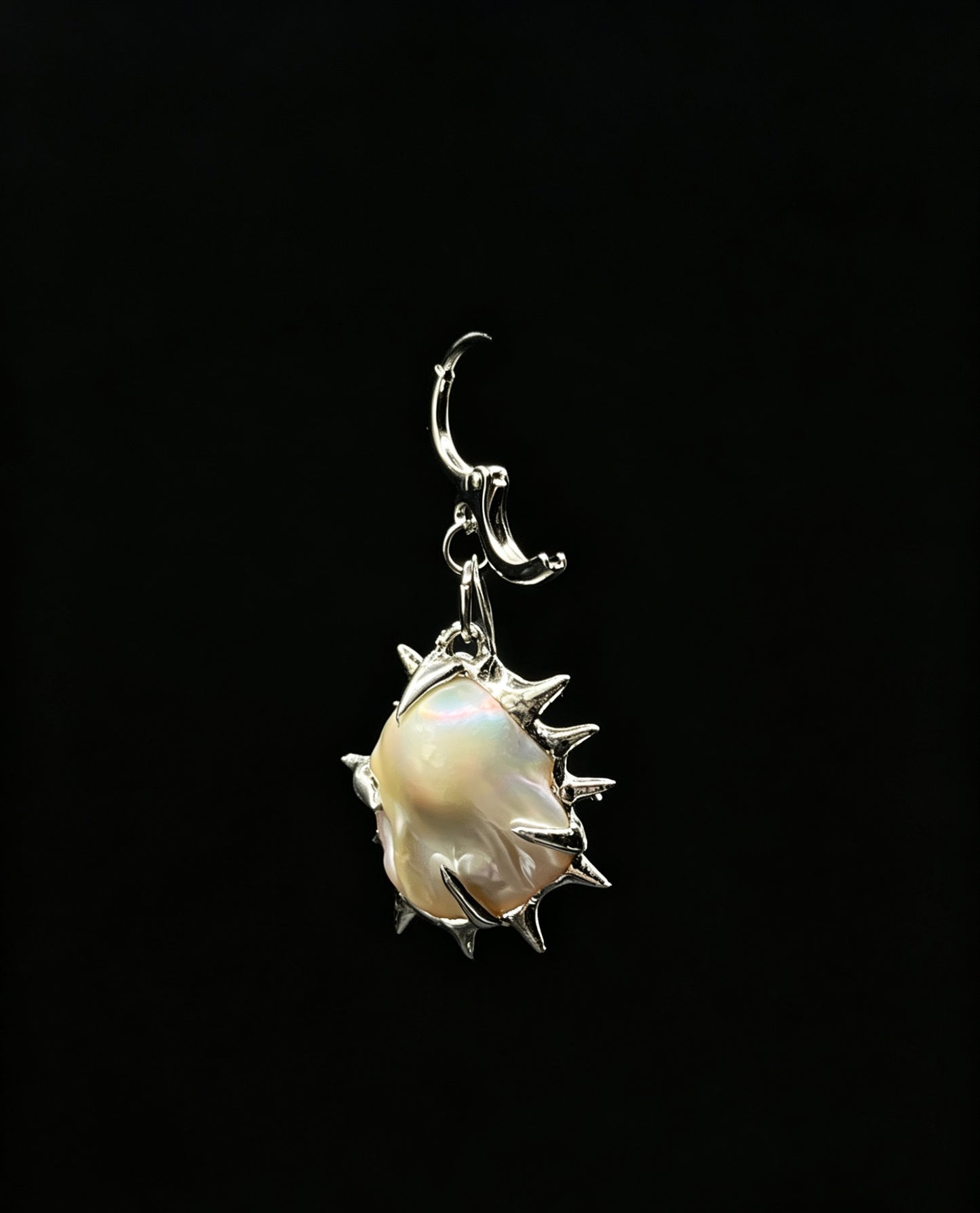 B16 Single Earring