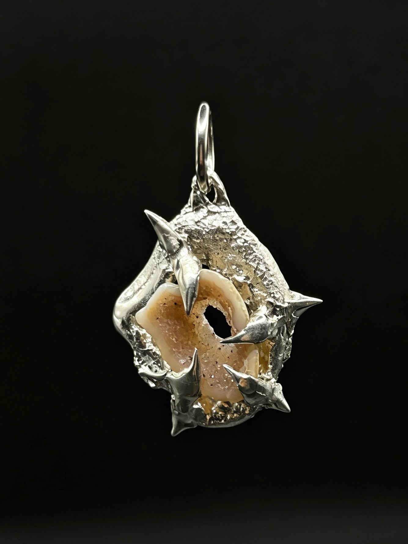 YTFR01   Pendant