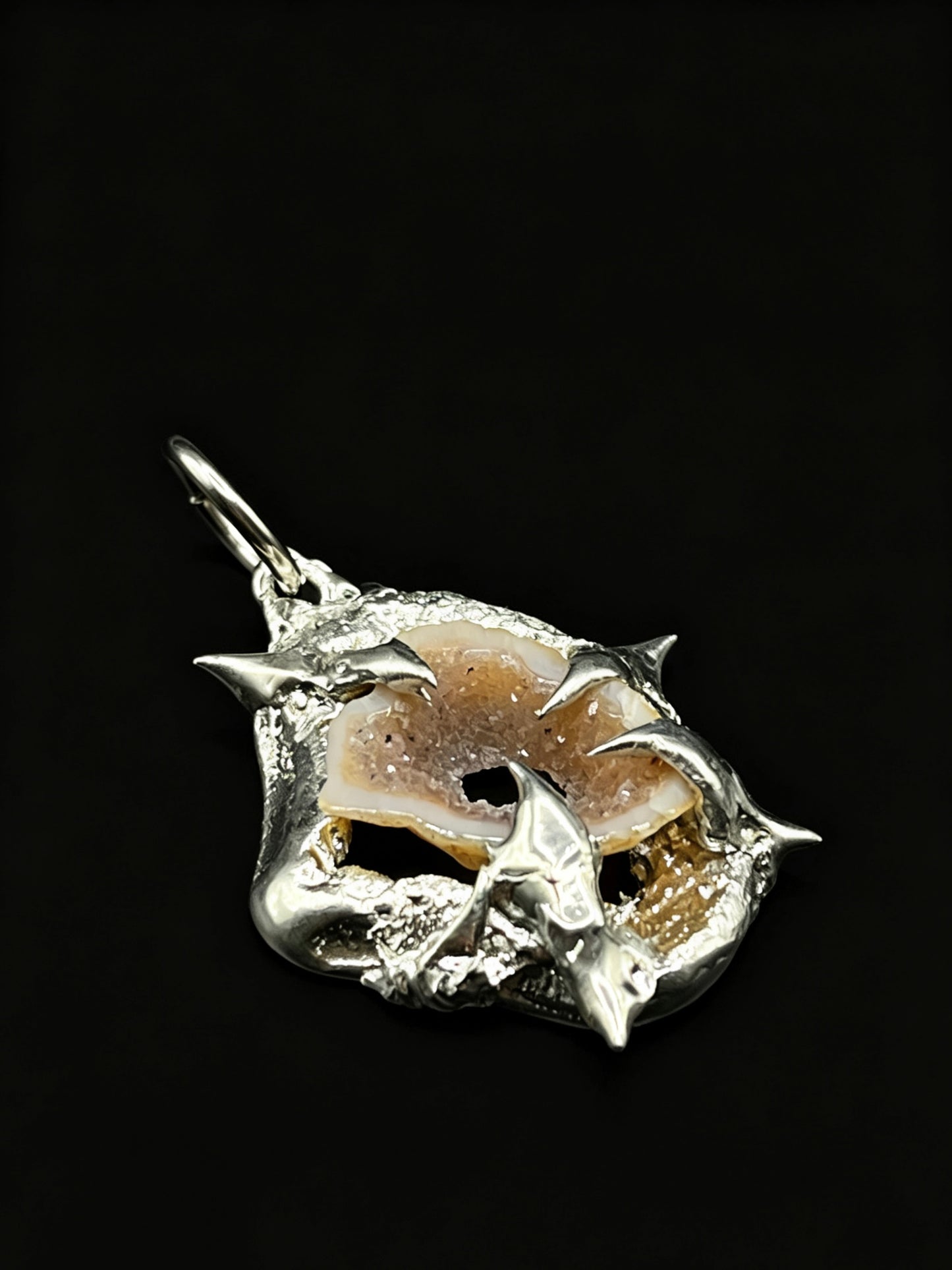 YTFR01   Pendant