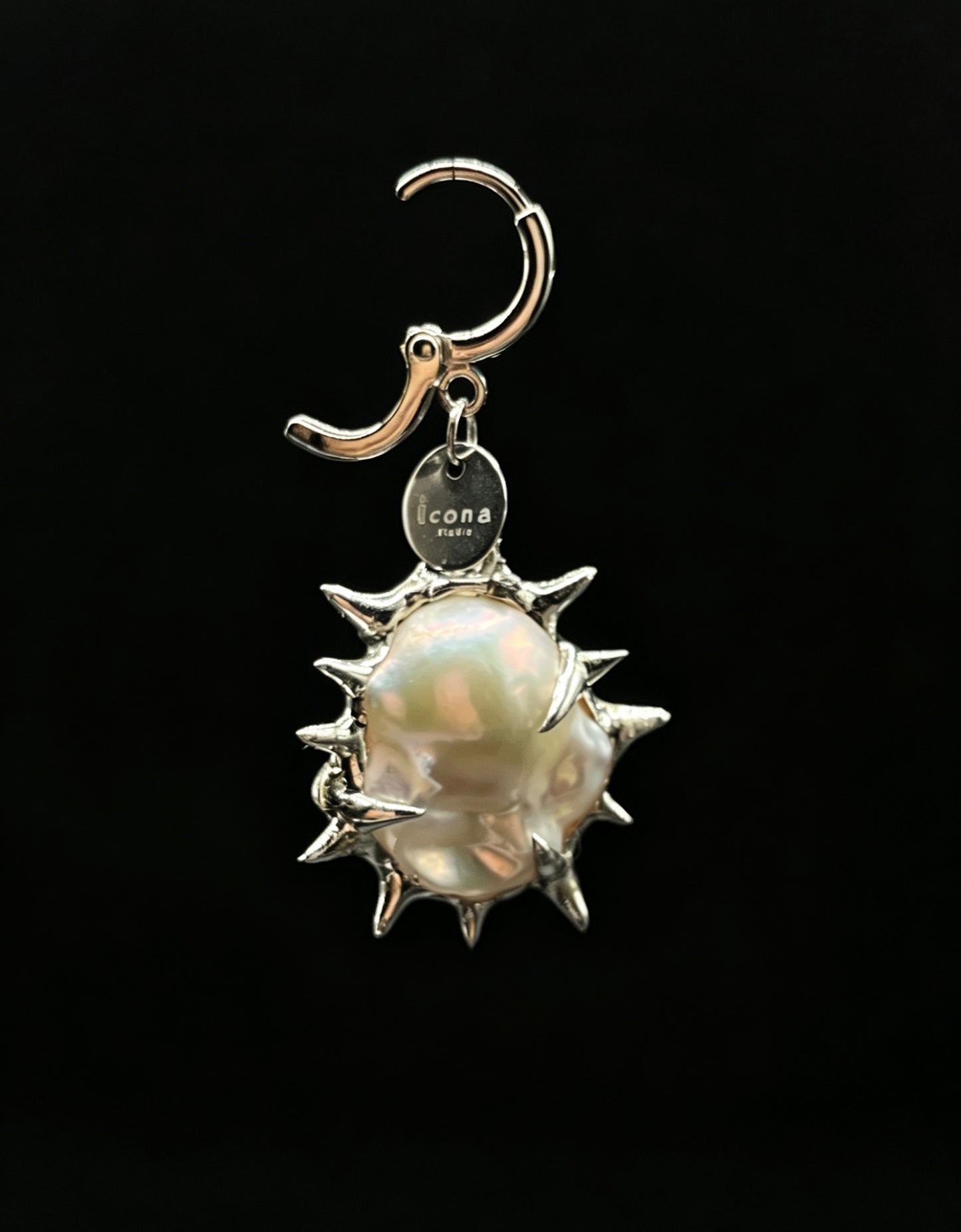 B16 Single Earring