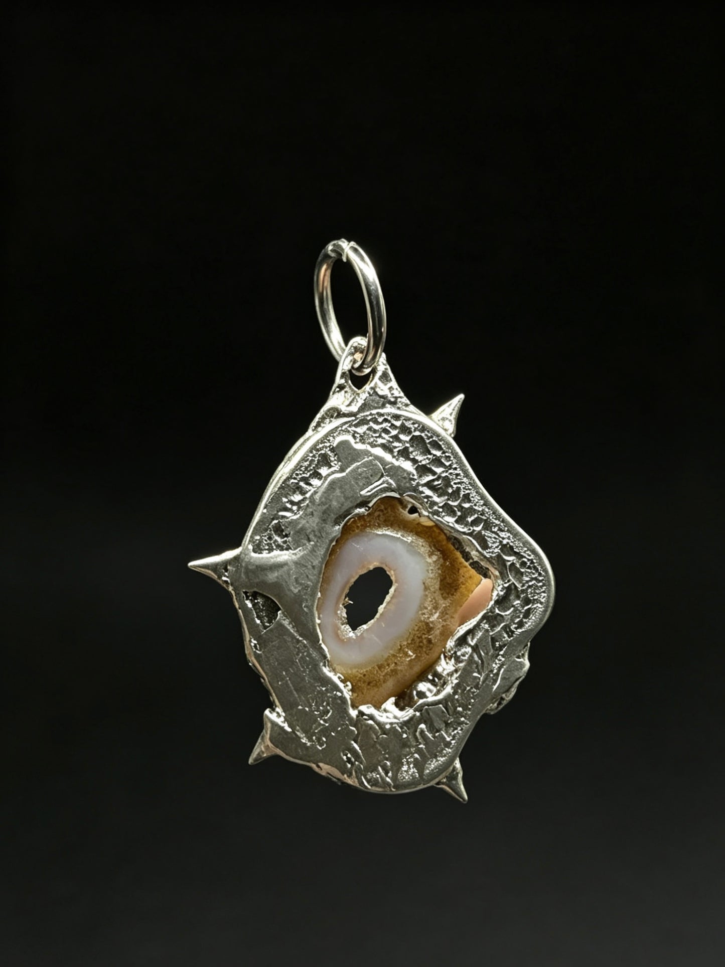 YTFR01   Pendant